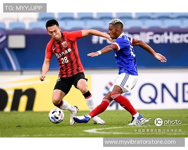 上海上港与横滨水手激战成和比分揭晓引发球迷热议 上海上港与横滨水手激战成和比分揭晓引发球迷热议