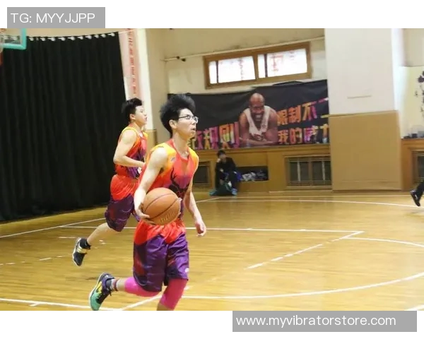 上海篮球队在挑战赛中的速度表现分析与战术探讨 上海篮球队在挑战赛中的速度表现分析与战术探讨