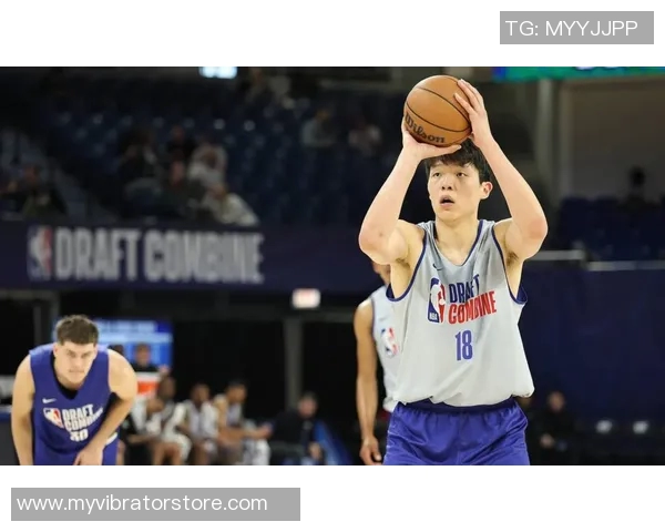 揭秘NBA园区生活细节:球员饮食、训练与娱乐 揭秘NBA园区生活细节:球员饮食、训练与娱乐