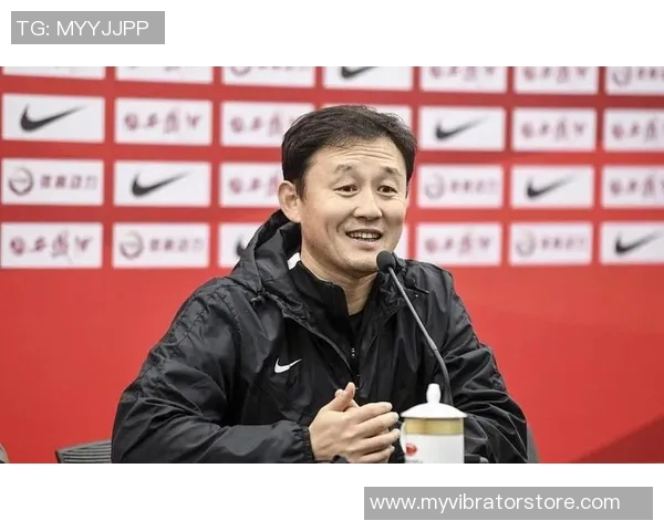 中国足球明星的狼狈经历揭示了职业生涯中的挑战与困境 中国足球明星的狼狈经历揭示了职业生涯中的挑战与困境